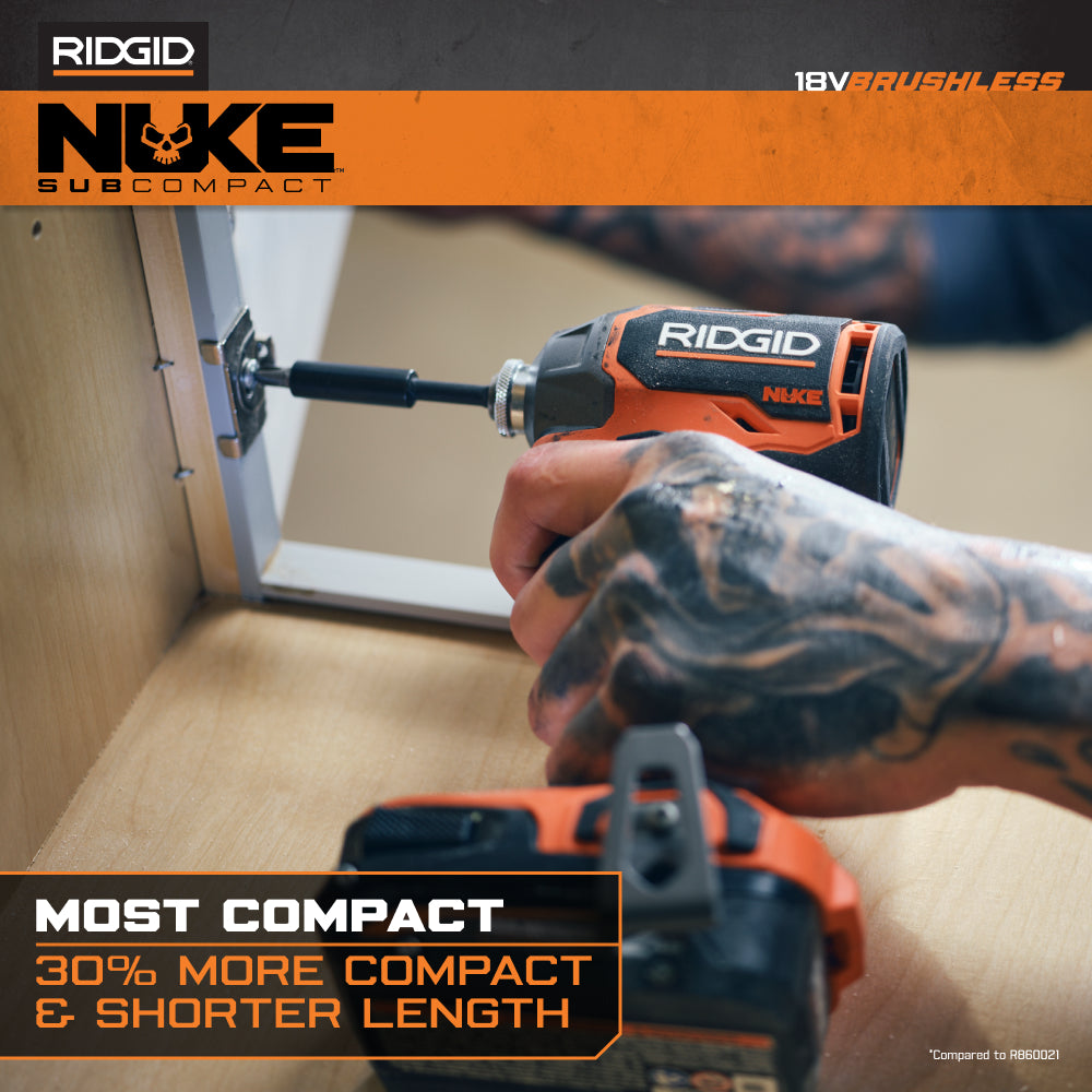 Ensemble combiné de 2 outils sans balais SubCompact NUKE 18 V de RIDGID avec perceuse-visseuse, visseuse à percussion, 2 batteries et chargeur