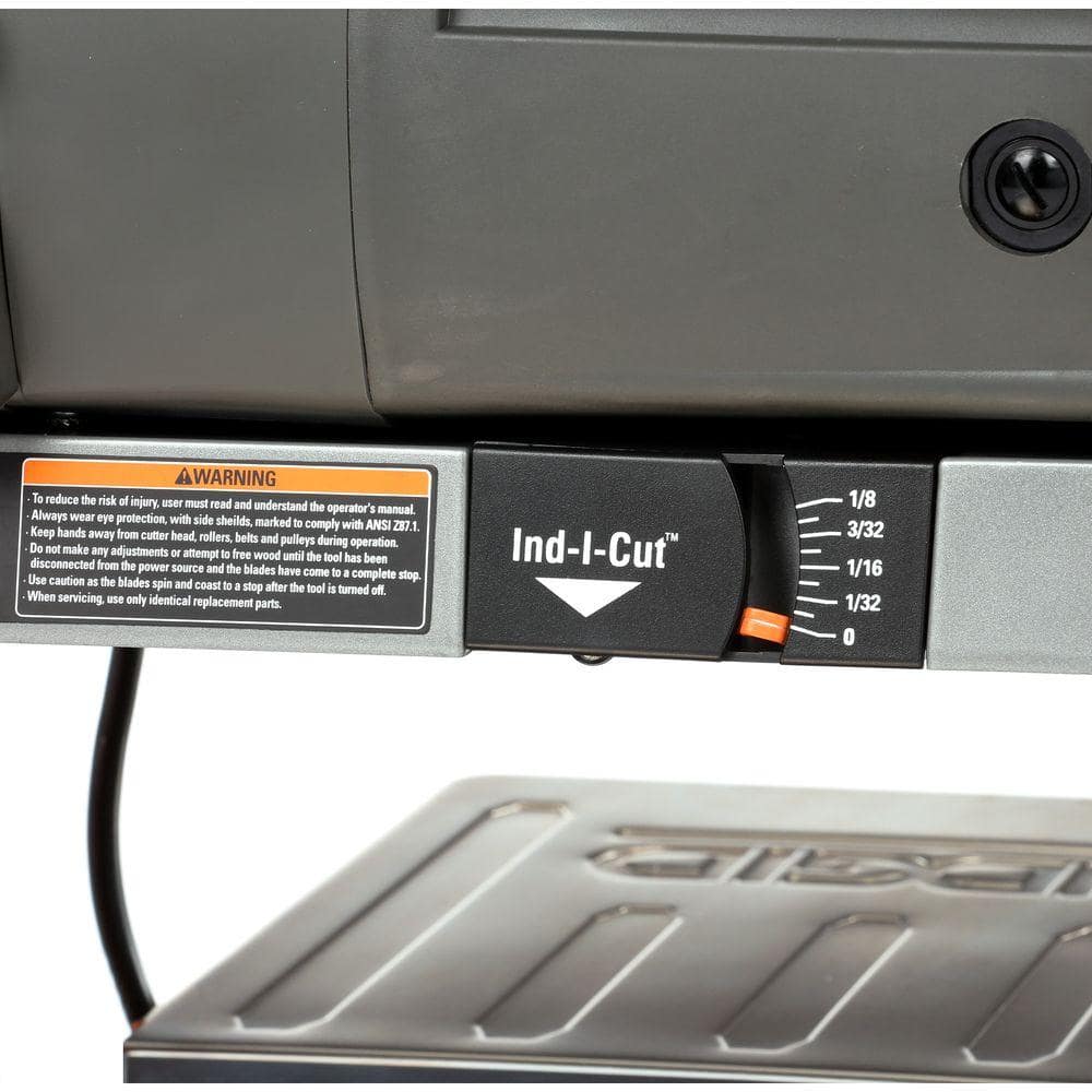 Raboteuse filaire de 15 A et 13 po d'épaisseur