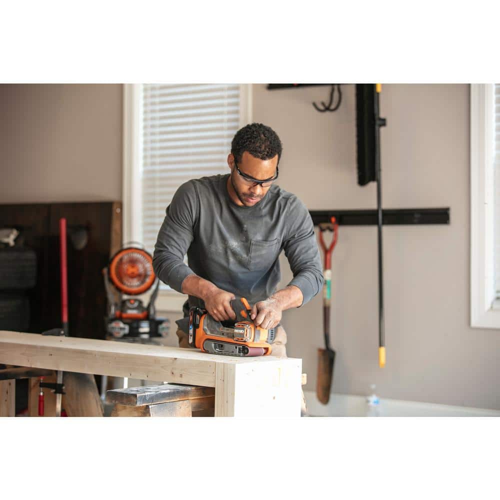 Ponceuse à Bande RIDGID 18V Sans Fil 3x18 Pouces – Moteur Sans Balai – Outil Nu