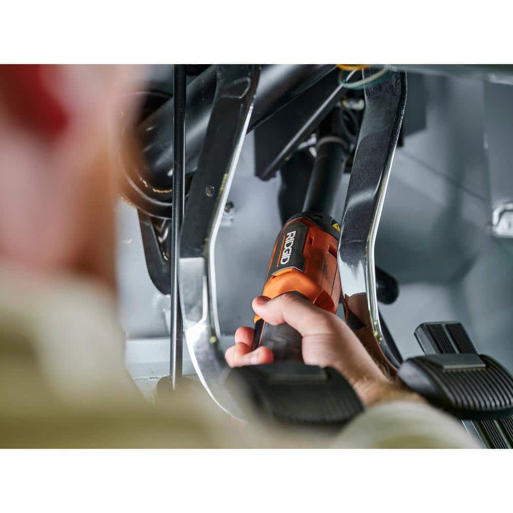 Clé à cliquet longue portée 18 V sans fil et sans balais de 3/8 po (outil uniquement)