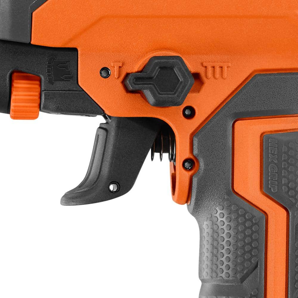 Agrafeuse de finition pneumatique de calibre 18 de 1-1/2 po avec sac d'entrepreneur
